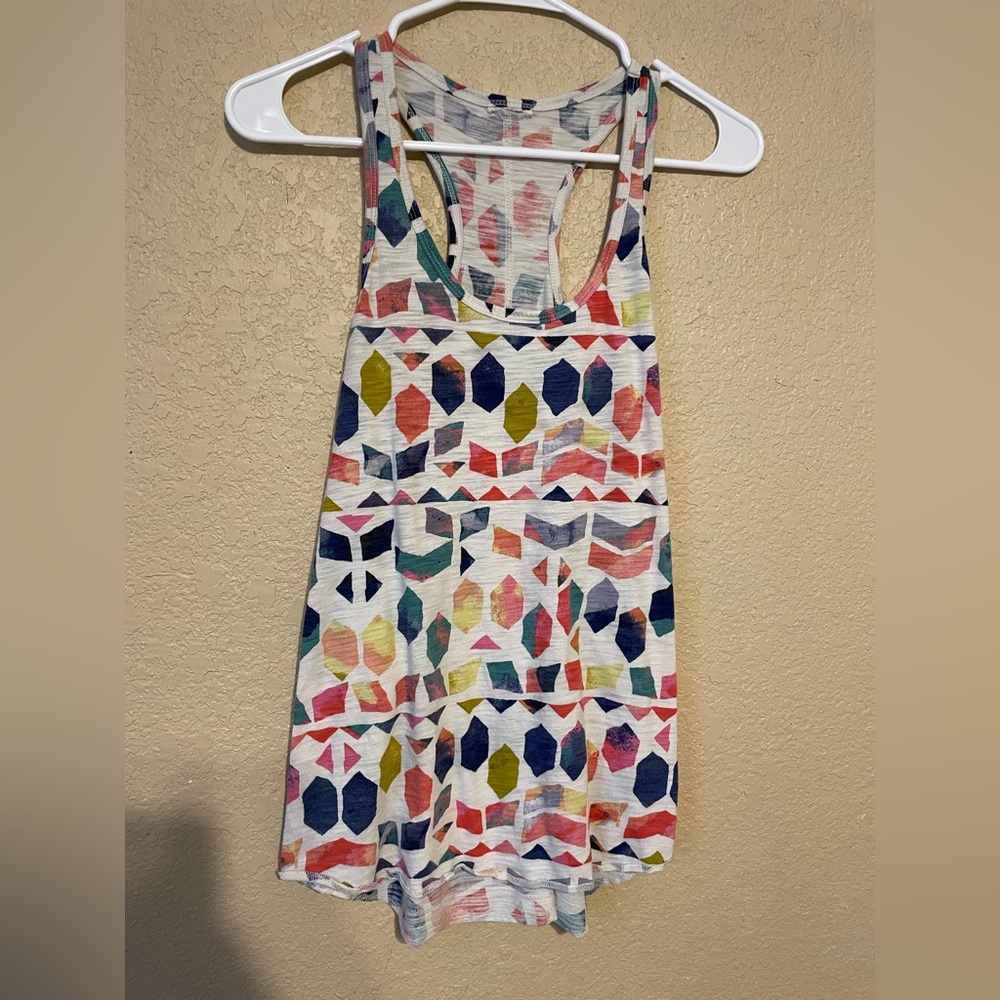 CUTE TANK TOP IN GREAT CONDITION